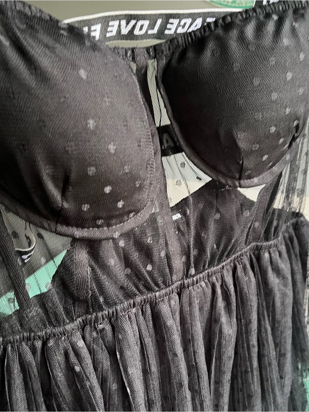 Dress - Picture 6 of 10
